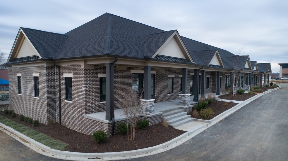 Primary Photo Of 132 Maple Row Blvd, Hendersonville Office For Lease