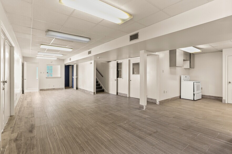 More Photos Of 1420 Fourth St, Westwego Daycare Center For Lease