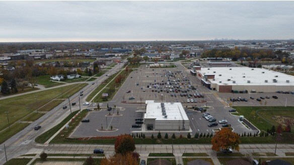 More Photos Of 25377-25397 Schoenherr Rd, Warren Storefront For Lease