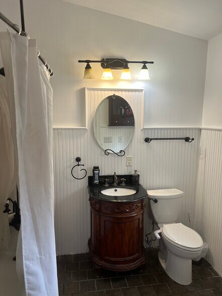 More Photos Of 1030 Burgundy St, New Orleans Apartments For Sale