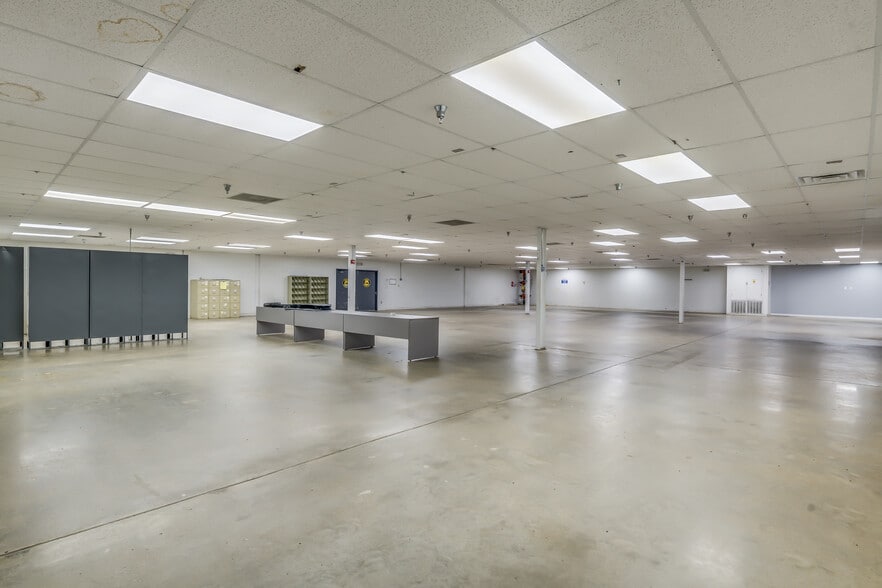 More Photos Of 371 G and S Rd, Prattville Warehouse For Lease