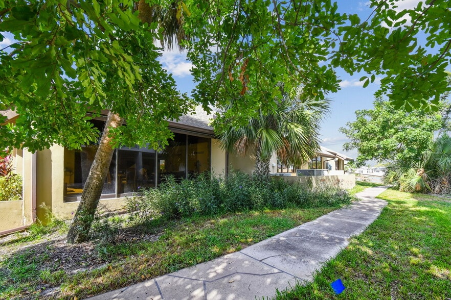 More Photos Of 425 Island way, Clearwater Land For Sale