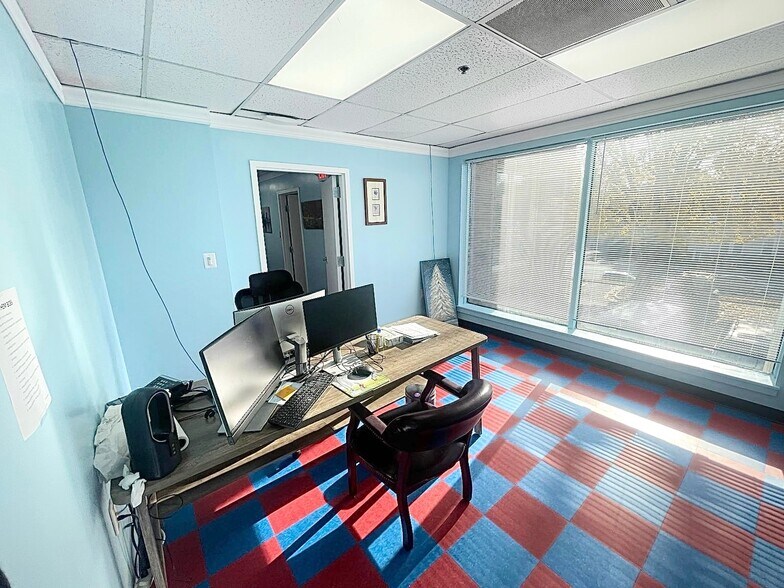 More Photos Of 3859-3871 Plaza Dr, Fairfax Office For Sale