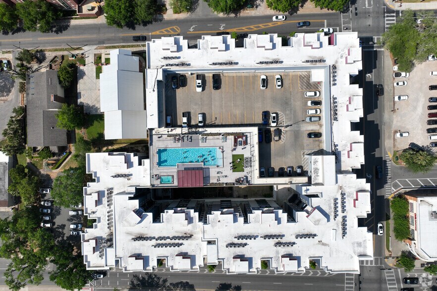 More Photos Of 924 W Pensacola St, Tallahassee Apartments For Lease