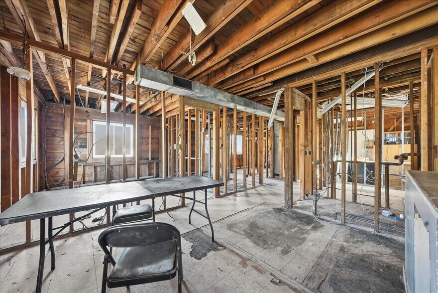 More Photos Of 2132 Central Park Ave, Yonkers Freestanding For Sale