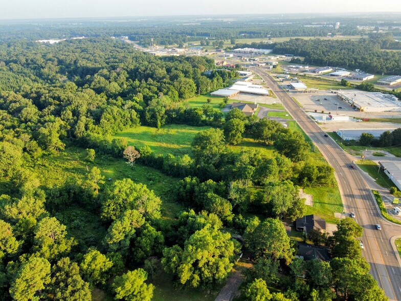 More Photos Of 712 N Hervey St, Hope Land For Sale