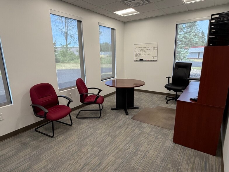 More Photos Of 4055 W Dickman Rd, Springfield Storefront Retail Office For Sale