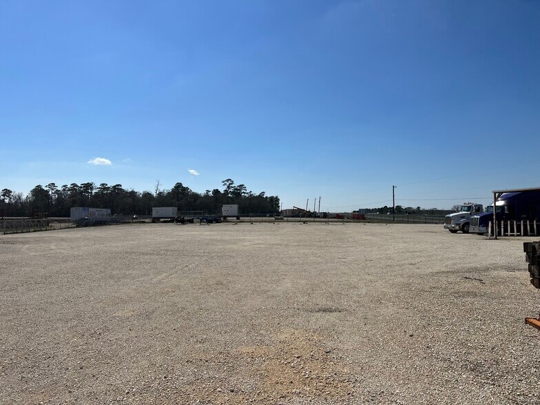 More Photos Of 20218 Crosby Fwy, Crosby Flex For Lease