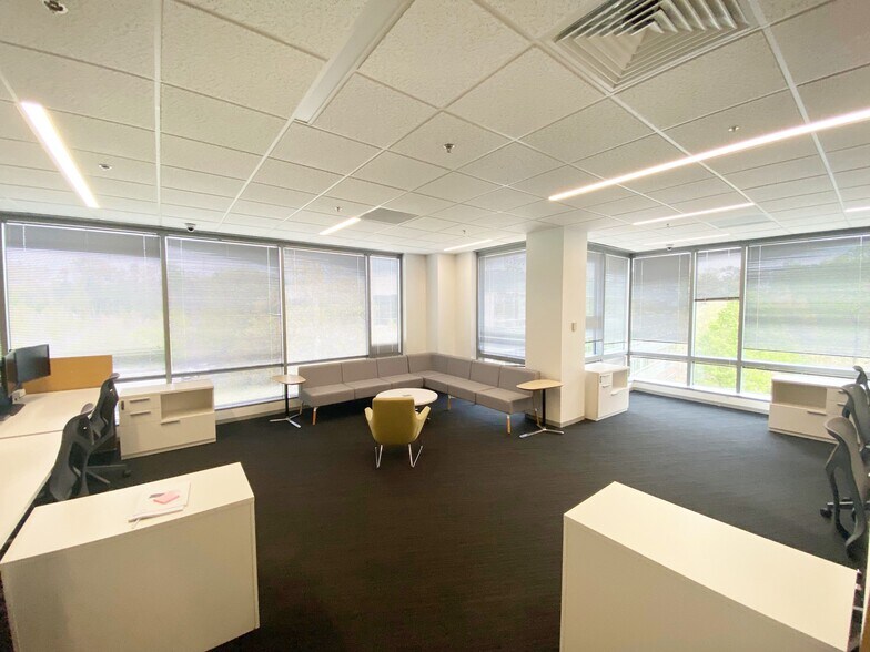 More Photos Of 1110 Sanctuary Pky, Alpharetta Office For Lease