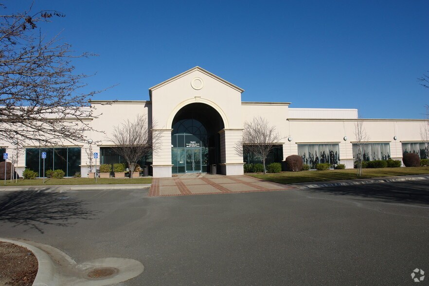 More Photos Of 7601 Dumbarton Cir, Fremont Office For Lease