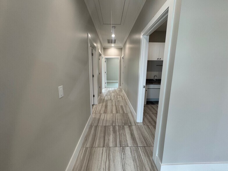 More Photos Of 1908 Yaupon Trl, Cedar Park Loft Creative Space For Sale
