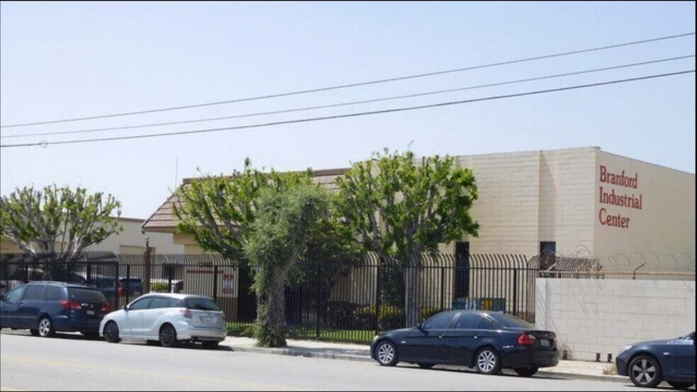 More Photos Of 12455 Branford St, Pacoima Warehouse For Sale