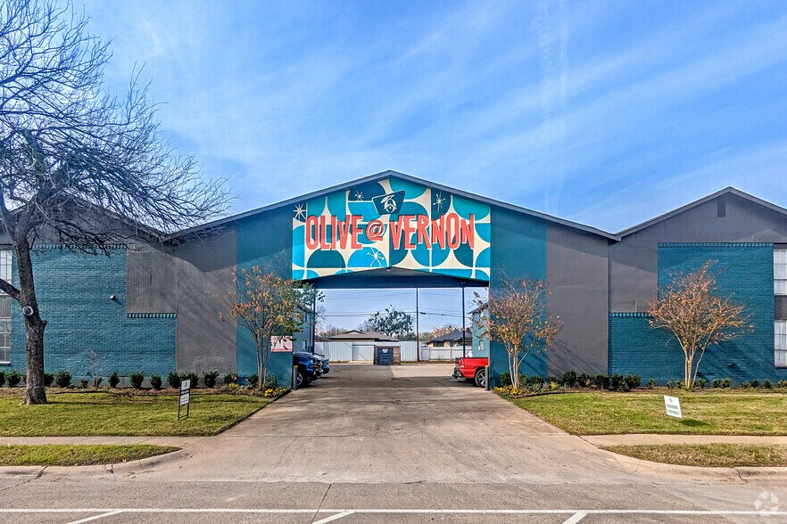 Primary Photo Of 2211 S Vernon Ave, Dallas Apartments For Sale