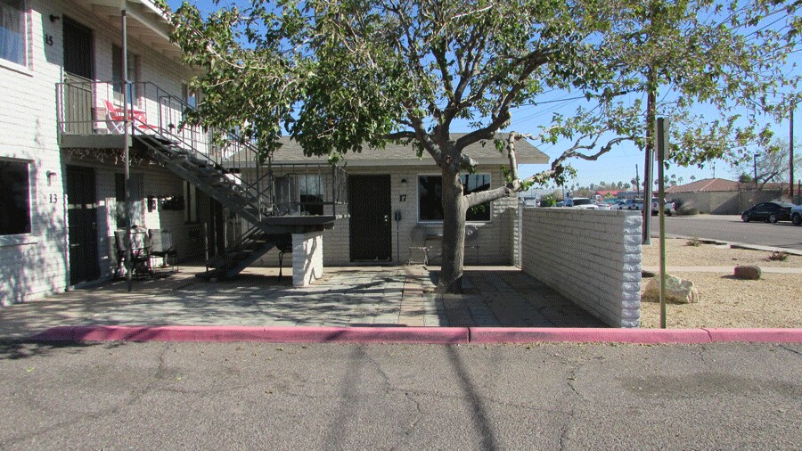 More Photos Of 7107-7113 N 53rd Ave, Glendale Apartments For Sale