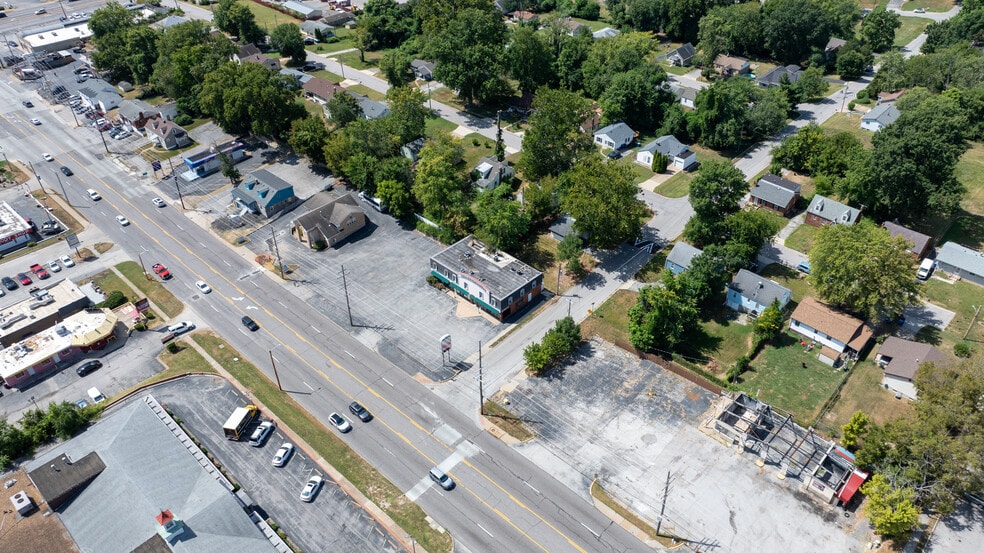 More Photos Of 10131-10137 West Florissant Ave, Saint Louis Office For Sale