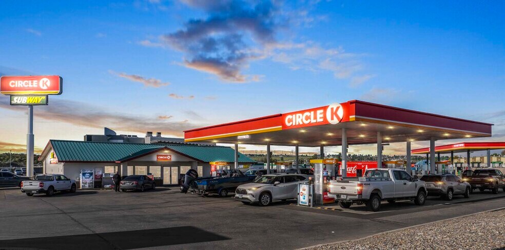 More Photos Of 1800 6th St, Umatilla Service Station For Sale