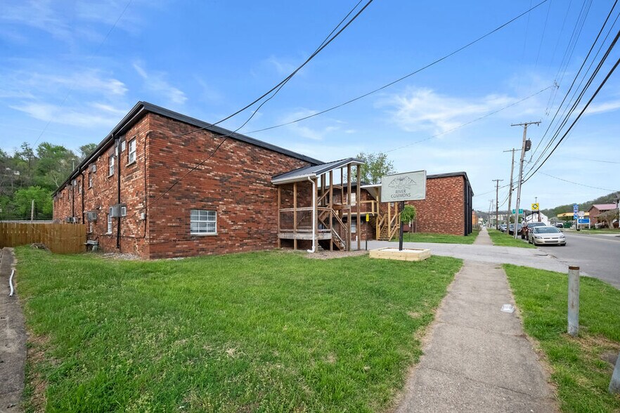 More Photos Of 1607 Bigley Ave, Charleston Apartments For Sale