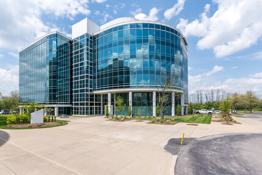 More Photos Of 220 Lexington Green Cir, Lexington Unknown For Lease