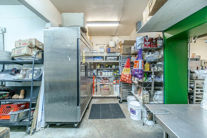 More Photos Of 14836 OR-38, Elkton Restaurant For Sale