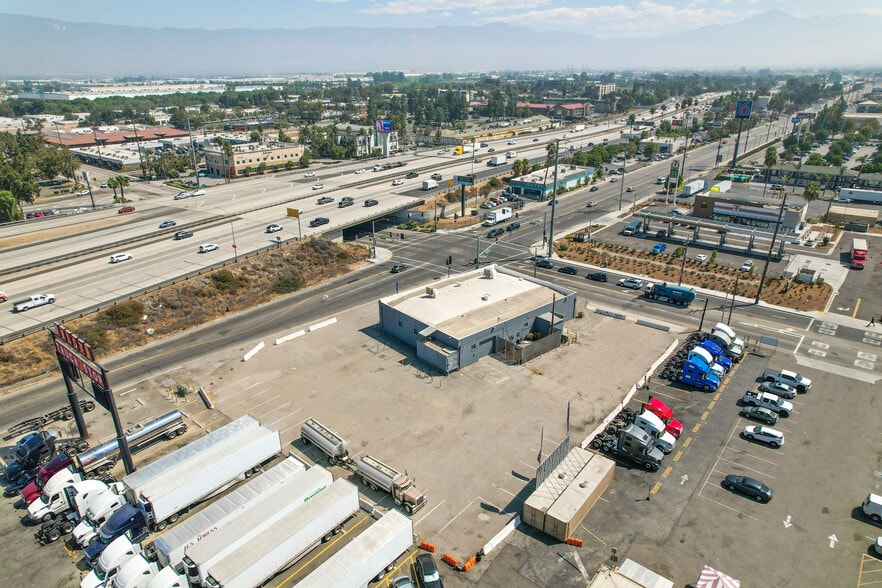 More Photos Of 2396 E Steel Rd, Colton Warehouse For Lease