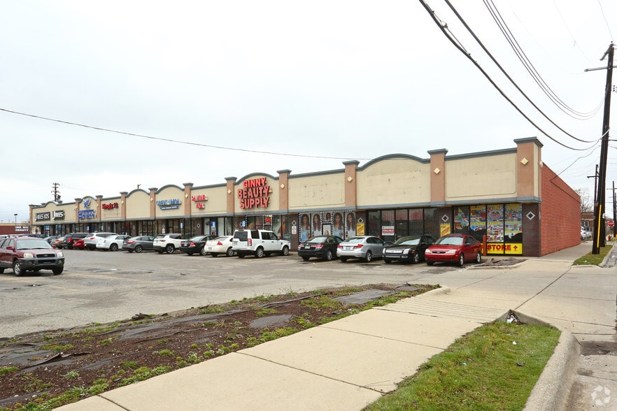 More Photos Of 14111-14489 7 Mile Rd, Detroit Unknown For Lease