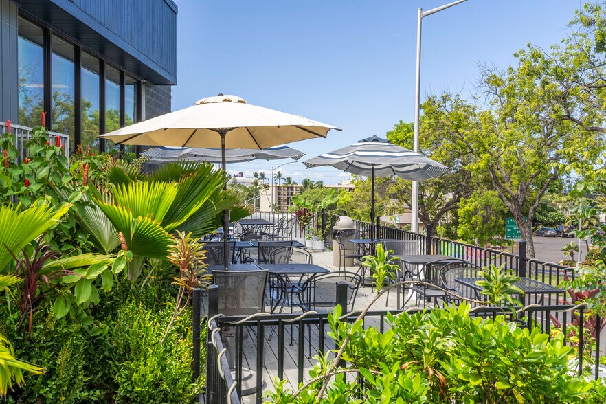 More Photos Of 75-5699 Kopiko St, Kailua Kona Freestanding For Sale