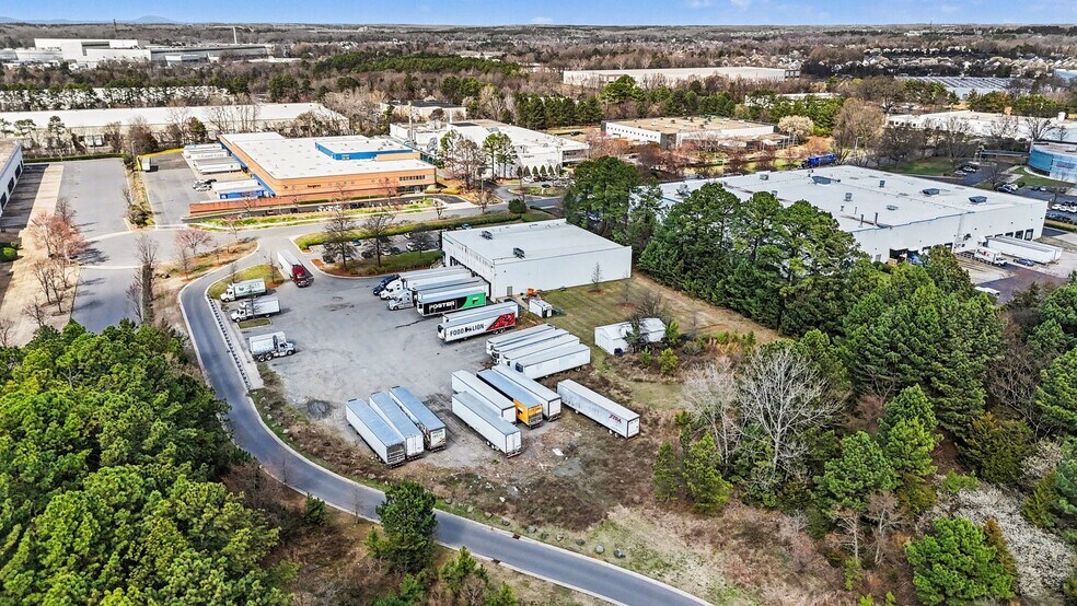 More Photos Of 10810 Withers Cove Park Dr, Charlotte Warehouse For Lease