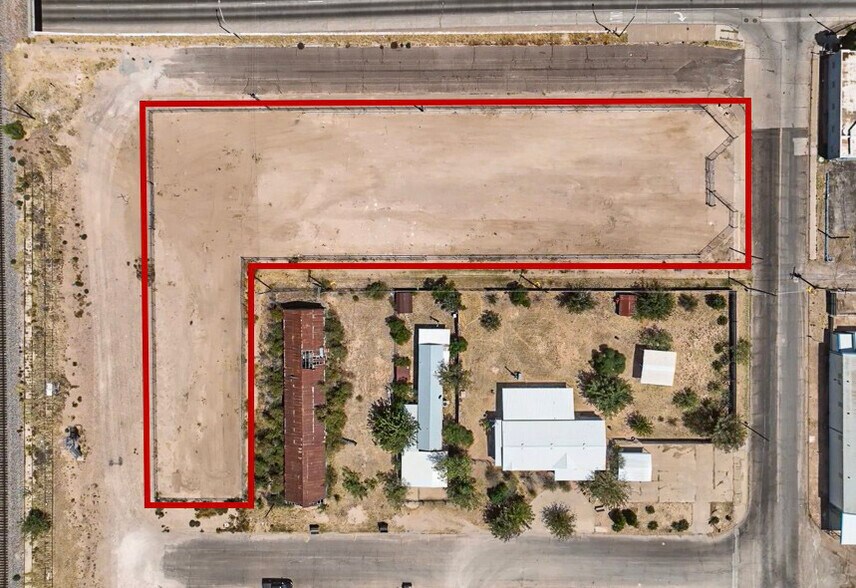 More Photos Of 300-305 S Grant Ave, Odessa Warehouse For Sale