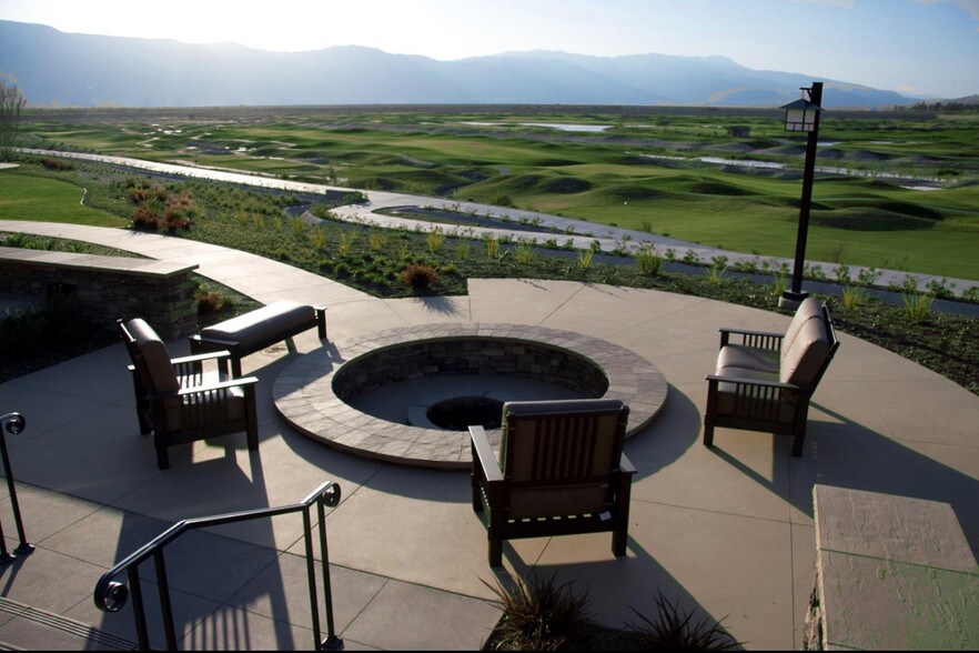 More Photos Of 29381 Village Pky, Lake Elsinore Golf Course Driving Range For Sale
