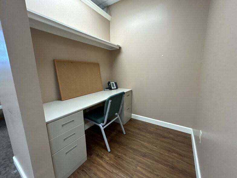 More Photos Of 761-765 Middle Country Rd, Selden Office For Lease