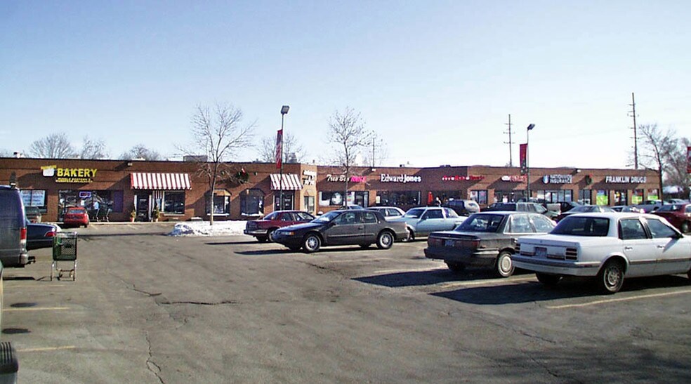 More Photos Of 2101-2195 17 Mile Rd, Sterling Heights Storefront For Lease