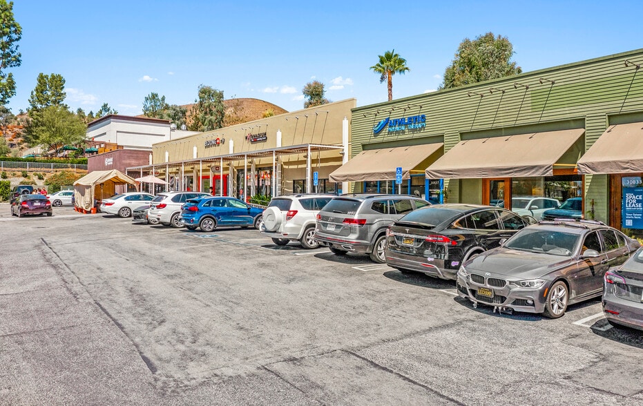 More Photos Of 30805-30895 E Thousand Oaks Blvd, Westlake Village Unknown For Lease