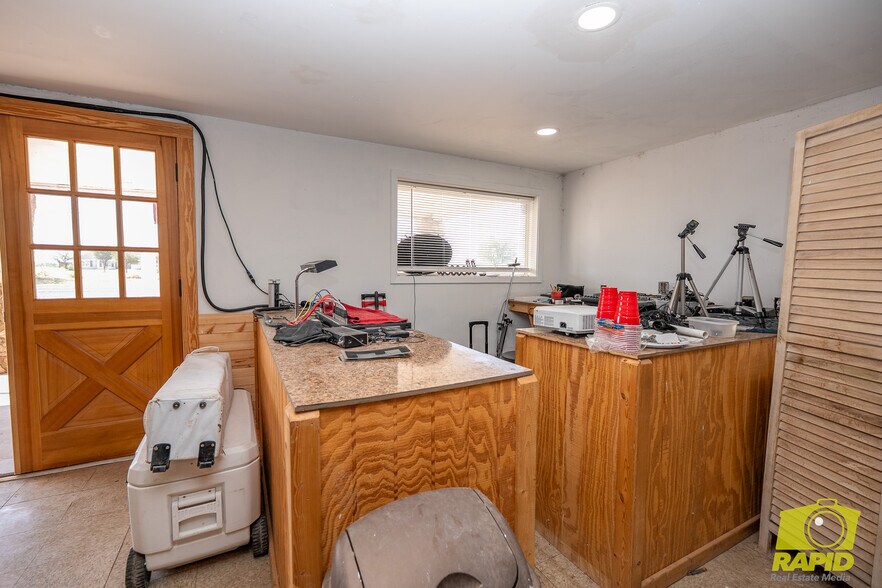 More Photos Of 425 Highland Park, Robert Lee Flex For Sale