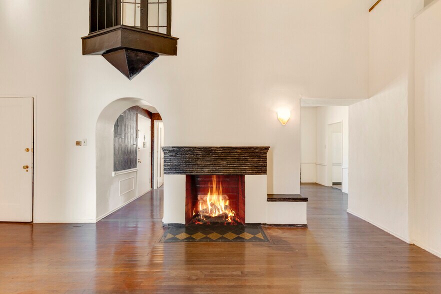 More Photos Of 4261 Leimert Blvd, Los Angeles Apartments For Sale