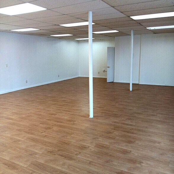 More Photos Of 7219-7231 S Western Ave, Los Angeles Storefront For Lease