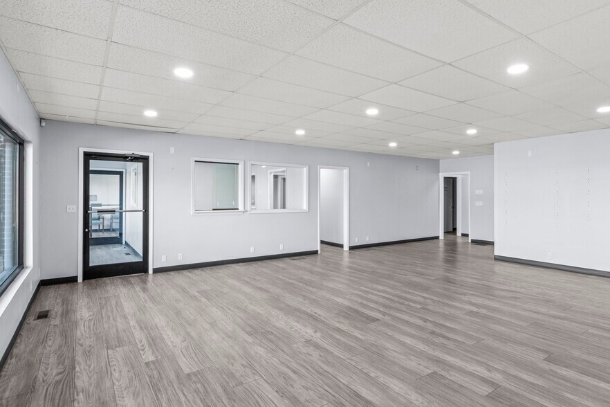 More Photos Of 2910 Reynolda Rd, Winston-Salem Office For Sale