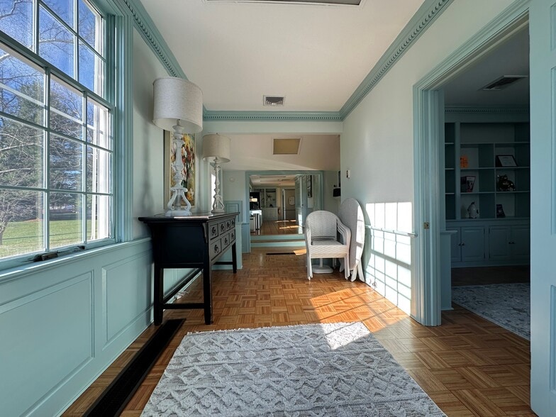 More Photos Of 78 Court St, Freehold Office Residential For Sale