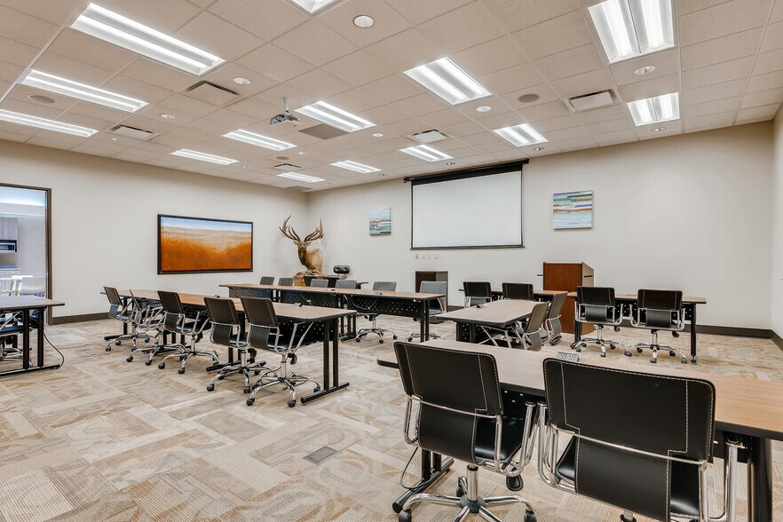 More Photos Of 7070 S Tucson Way, Englewood Flex For Lease
