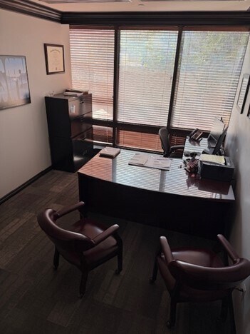 More Photos Of 355 S Old Woodward Ave, Birmingham Office For Lease