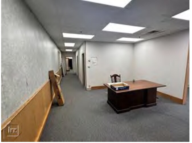 More Photos Of 30-32 Mill @ Walnut Street, Assonet Manufacturing For Sale