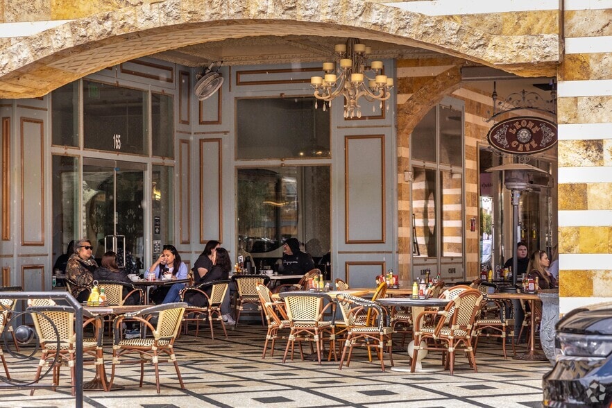 More Photos Of 330-420 S Rampart Blvd, Las Vegas Unknown For Lease