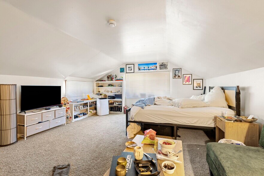 More Photos Of 735 17th St, Boulder Apartments For Sale