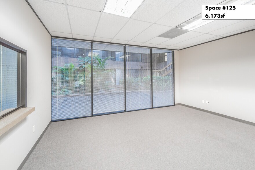 More Photos Of 1880 S Dairy Ashford Rd, Houston Office Residential For Lease