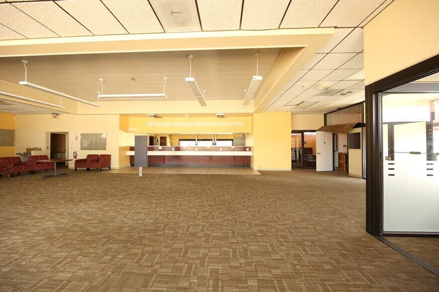 More Photos Of 3617 NE 7th St, Ocala Storefront Retail Office For Lease