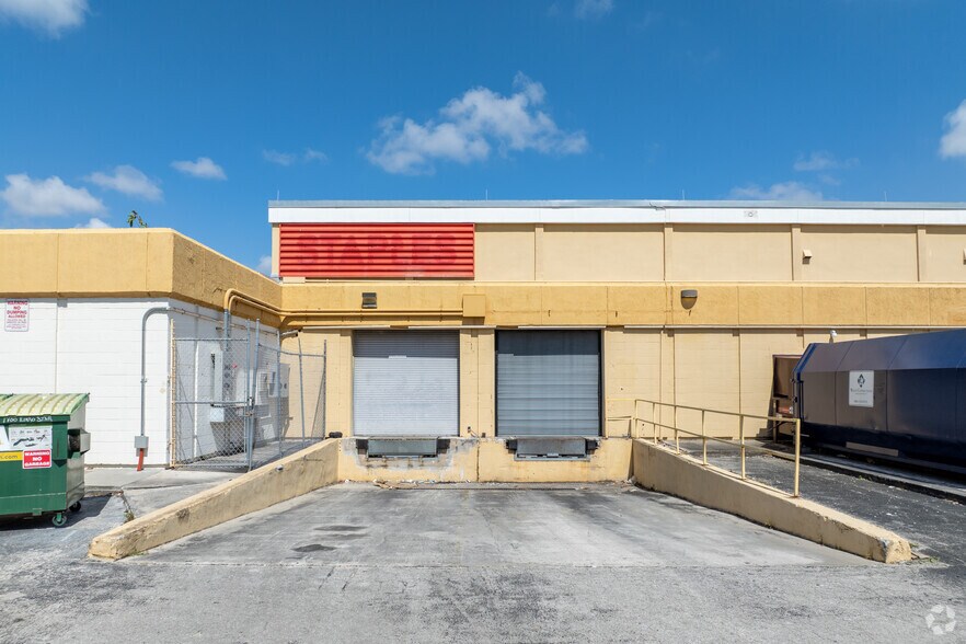 More Photos Of 1700 W 49th St, Hialeah Unknown For Lease