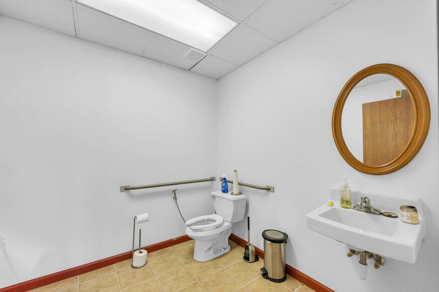 32940 Cherry Hill Rd, Garden City, MI 48135 Freestanding For Sale