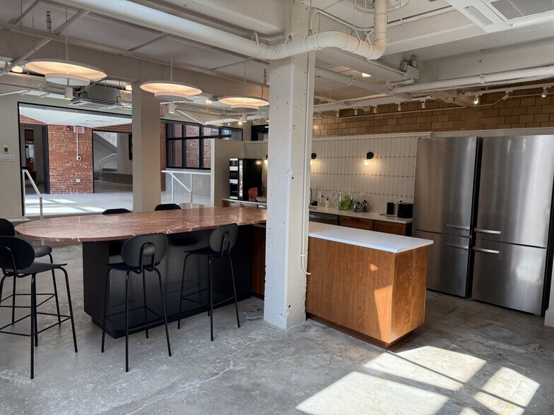 More Photos Of 220 W 18th St, Kansas City Office For Lease