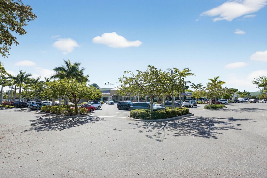 More Photos Of 151 N Barfield Dr, Marco Island Unknown For Lease