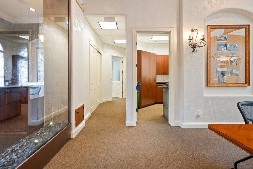 More Photos Of 829 San Benito St, Hollister Office For Sale