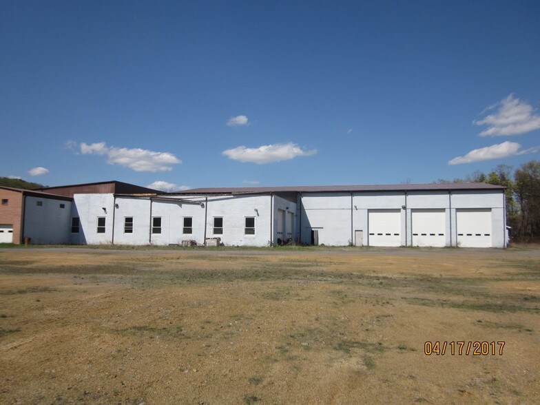 More Photos Of 4307 Valley Rd, Berkeley Springs Truck Terminal For Sale